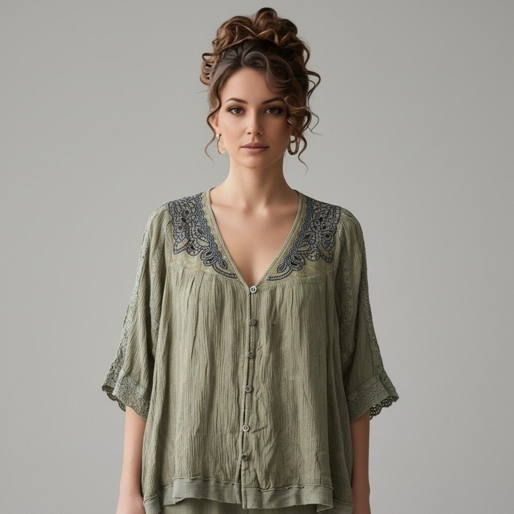 Gimmicks by Buckle Olive Green Embroidered Eyelet Lace Gauze Blouse Small New